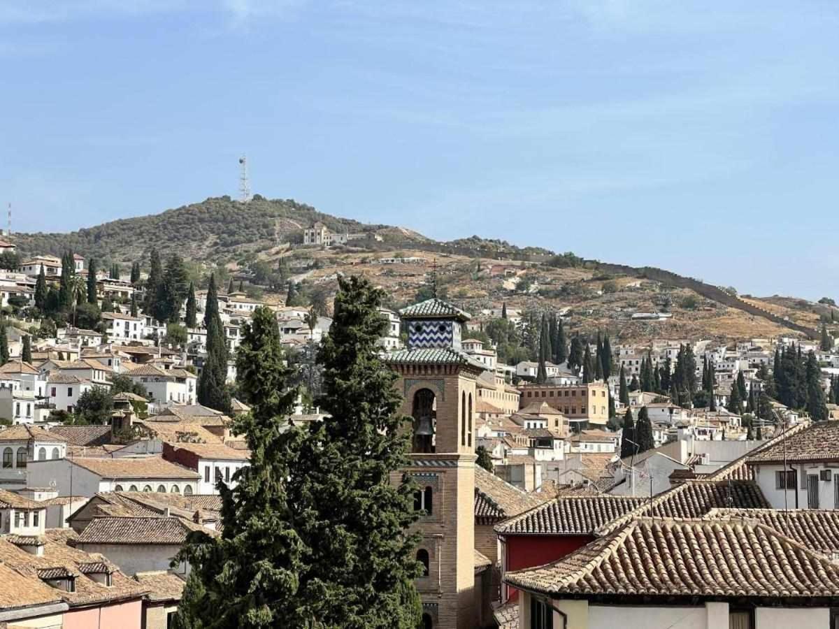 Hostal Viena Plaza Nueva Granada Eksteriør bilde