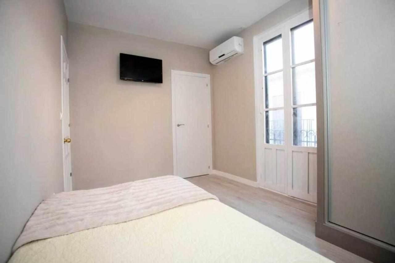 Hostal Viena Plaza Nueva Granada Eksteriør bilde