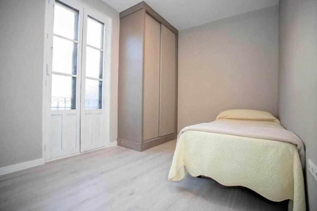 Hostal Viena Plaza Nueva Granada Eksteriør bilde