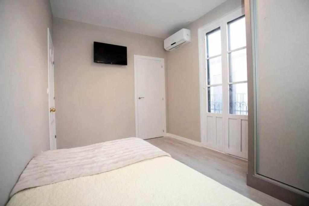 Hostal Viena Plaza Nueva Granada Eksteriør bilde